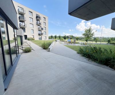 PREŠOV-NOVOSTAVBA,1 IZB. BYT, ZARIADENÝ, VL.PARK. MIESTO