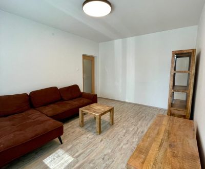 PRENÁJOM - 3-izbový byt priamo v centre Nitry s parkovaním a balkónom
