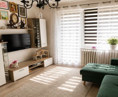 REZERVOVANÝ 2izbový byt, 46m2 + dve loggie, BANSKEJ BYSTRICI
