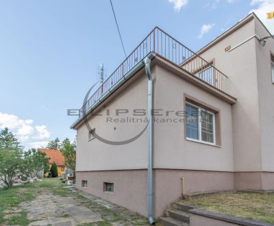 NA PREDAJ 4-izbový rodinný dom pod Malými Karpatmi v obci Kuchyňa