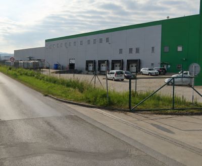 Na prenájom hala o výmere 5000m2, priemyselná zóna Záborské