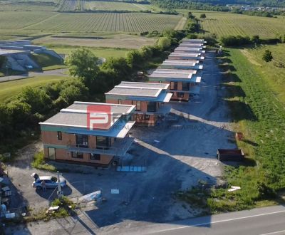 4-izbový mezonet so záhradou v projekte PRI KAPLNKE – Dubová, Malé Kar