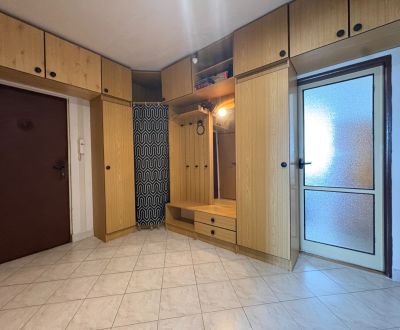 Na predaj: 2 izb.byt + KLÍMA + ŠPAJZA