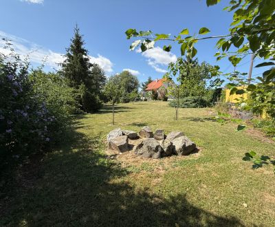 Stavebný pozemok Čaradice 951m2