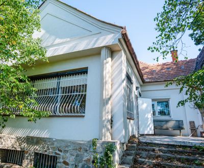 Predaj exkluzívny 6-izbový dom s veľkým rožným pozemkom Nitra, ZOBOR