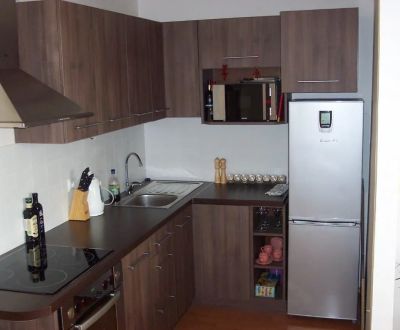1-izb. byt, Vyšehradská, Petržalka, balkón, 4.p./11