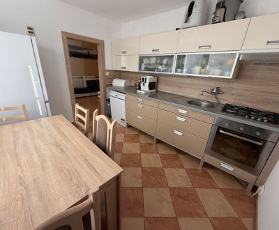 3 izbový byt s balkónom Topoľčany 