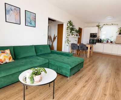 Moderný 3-izbový byt v tehlovej novostavbe s balkónom Veľký Lapáš.