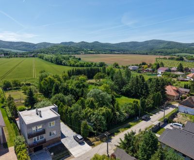 Jedinečný stavebný pozemok - Podhorany - 2758 m2 