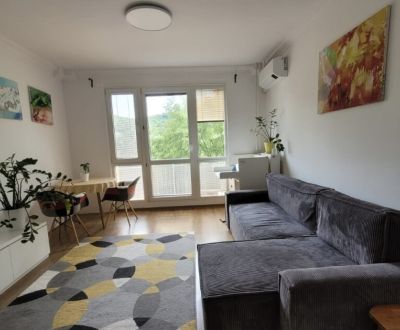 PRENÁJOM - 3-izbový svetlý byt - Teplická ulica, Bratislava