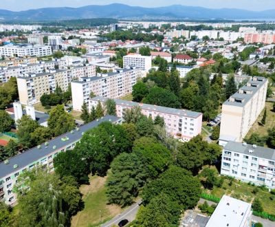 Ráno do škôlky za minútu. Popoludní na ihrisko.