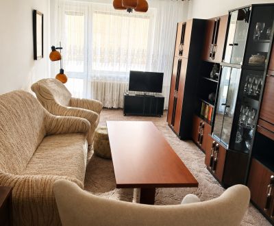 Prenájom 3 izbový byt, ulica Planét, Bratislava II. Ružinov