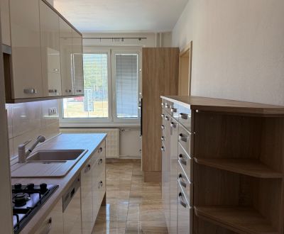 PREDAJ: rekonštruovaný 3 izb.byt s lodžiou na ul. Tulská - B. Bystrica