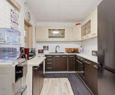 Znížená Cena o 6000€! Exkluzívne-4 izbový byt na PREDAJ v Dunajskej St
