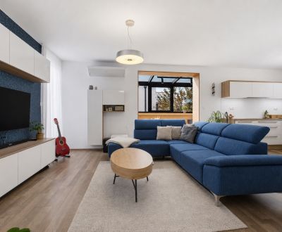 Zariadený 3,5 izbový byt/50m2 terasa/2 parkovacie miesta 