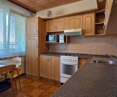 Na predaj 3 izbový byt Žiar nad Hronom, 75 m2