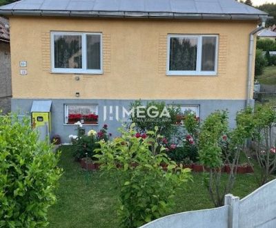 Znížena cena domu na Jesenského ulici v Snine