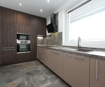 Moderný 3i byt s 2 balkónmi a garážovým státím v Axton Residence
