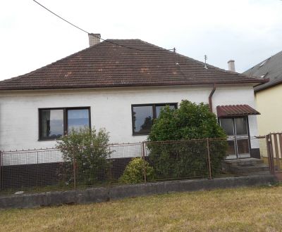 Ponúkame na predaj 3-izbový rodinný dom na sídlisku Sihoť v Trenčíne