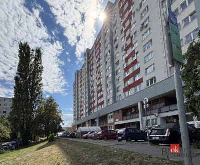 REZERVOVANÉ: Dvojgarsónka  s dvomi loggiami
