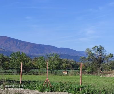PRÍBOVCE - stavebný pozemok v novej zástavbe 733m2 všetky siete,optika