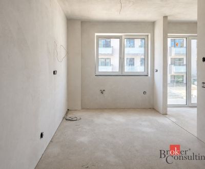 VÁŠ PRVÝ VLASTNÝ BYT V STUPAVE – 1,5-IZBOVÝ BYT S BALKÓNOM A PARKOVANÍ