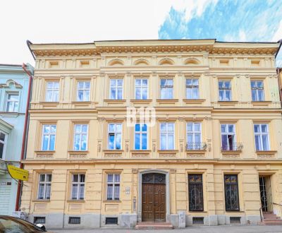 PRIESTRANNÝ 2-IZBOVÝ BYT S VYSOKÝMI STROPMI I ul.Kozia
