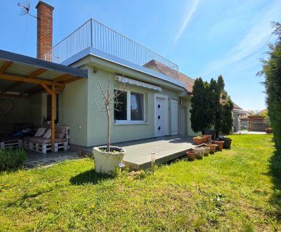 RD 3 izby + samostatný apartmán, tichá ulička, Krátka, Dunajská Lužná