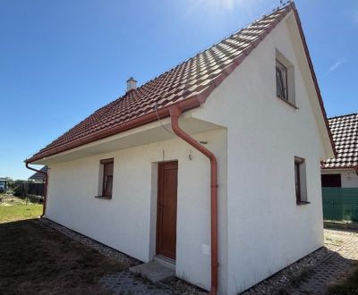 NOVOSTAVBA 3-IZBOVÉHO REKREAČNÉHO DOMU S POZEMKOM 296 m² 