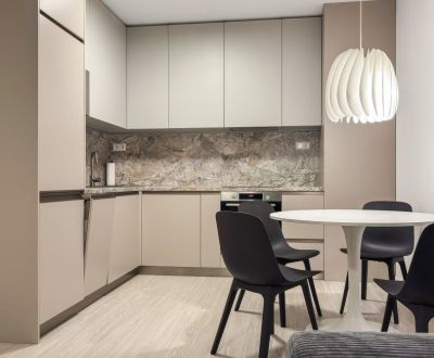 Moderný dizajnový 2i byt s parkovaním v Slnečniciach