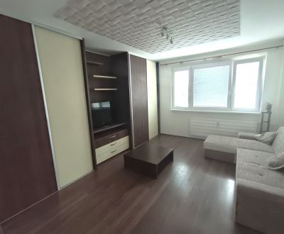 Na prenájom zariadený 3 izb. byt s loggiou v Nových Zámkoch 