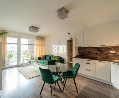 REZERVOVANÉ - PRI MÝTE |   Moderný 2-izbový byt s loggiou a parkovaním