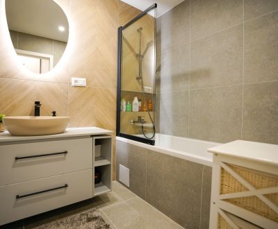 Zrekonštruovaný 3i byt v CENTRE mesta NOVÁ DUBNICA - 78m² 