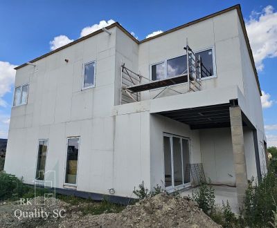 Okr. Senec - TOMÁŠOV - EXKLUZÍVNE NA PREDAJ NOVOSTAVBA - dva 4 izb. by