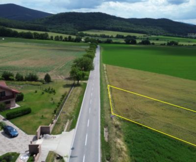 STAVEBNY POZEMOK 1580m2 | SENICA - PRIEVALY