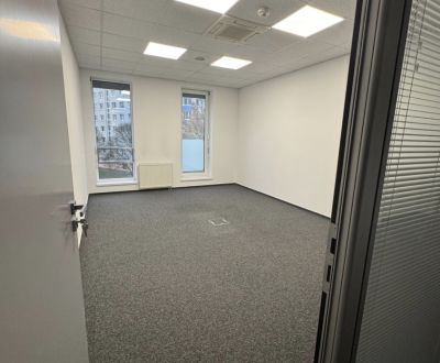 Moderné kancelárie 25 m2, Central FIVE, Petržalka