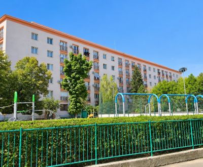 Kompletne zrekonštruovaný 3i byt, klimatizácia, Kukučínova, Nové Mesto