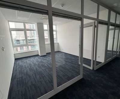 Moderné kancelárie 50m2, Central FIVE, Petržalka