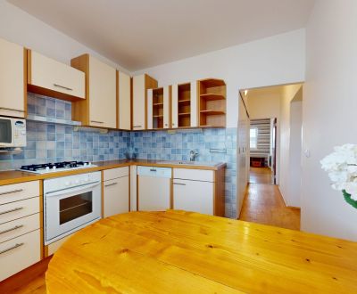 REZERVOVANÝ PRIESTRANNÝ 4 - IZBOVÝ BYT ŽIAR NAD HRONOM