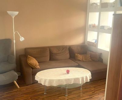 Priestranný byt 3+1, 86m2, balkón, kompletná rekonštrukcia, Rohožník