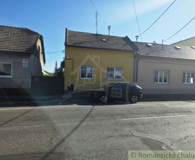 2 izbový rodinný dom s krytou terasou a bazénom v Šahách