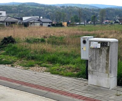 Pozemok s platným stavebným povolením na dvojdom – Banka pri Piešťanoc