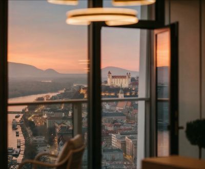 EUROVEA TOWER 3i, výhľad na hrad, 131m2, 37 p. LUX