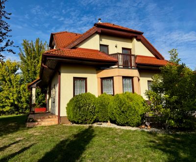5 izbový rodinný dom v slepej tichej uličke | Marianka