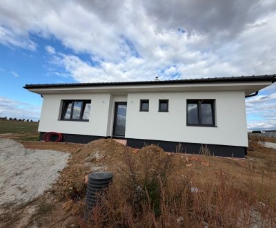 Novostavba Rodinný dom Tovarníky pozemok 500 m2