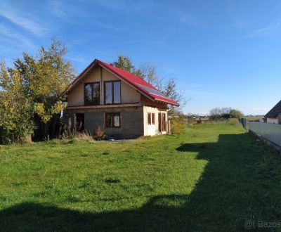 Bývanie aj podnikanie na jednom mieste: Veľký pozemok Dunajská Streda
