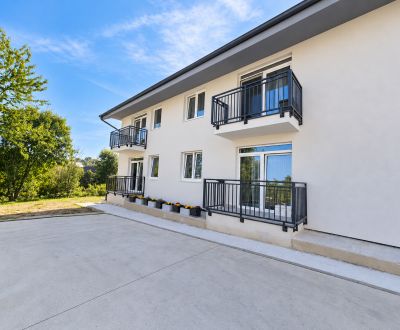 2 izbový byt Motešice 60m2 + parkovacie miesto - prenájom 