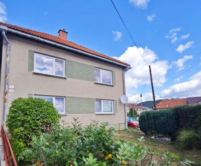 PRIESTRANNÝ RODINNÝ DOM PO REKONŠTRUKCII s pozemkom 1.113 m² 