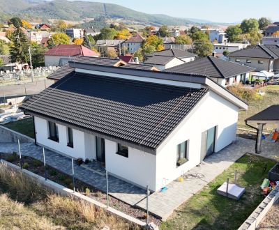 Rodinný dom na predaj Zvolen - Breziny