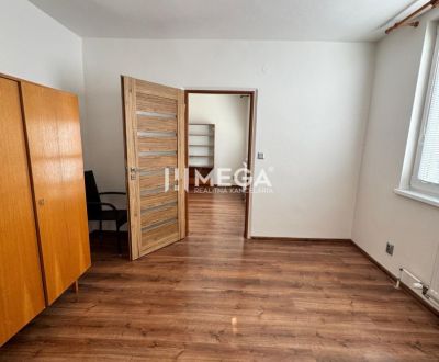 Na prenájom 2 izbový byt s lódžiou blízko centra mesta Humenné